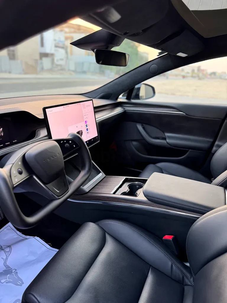 تسلا موديل S 2022